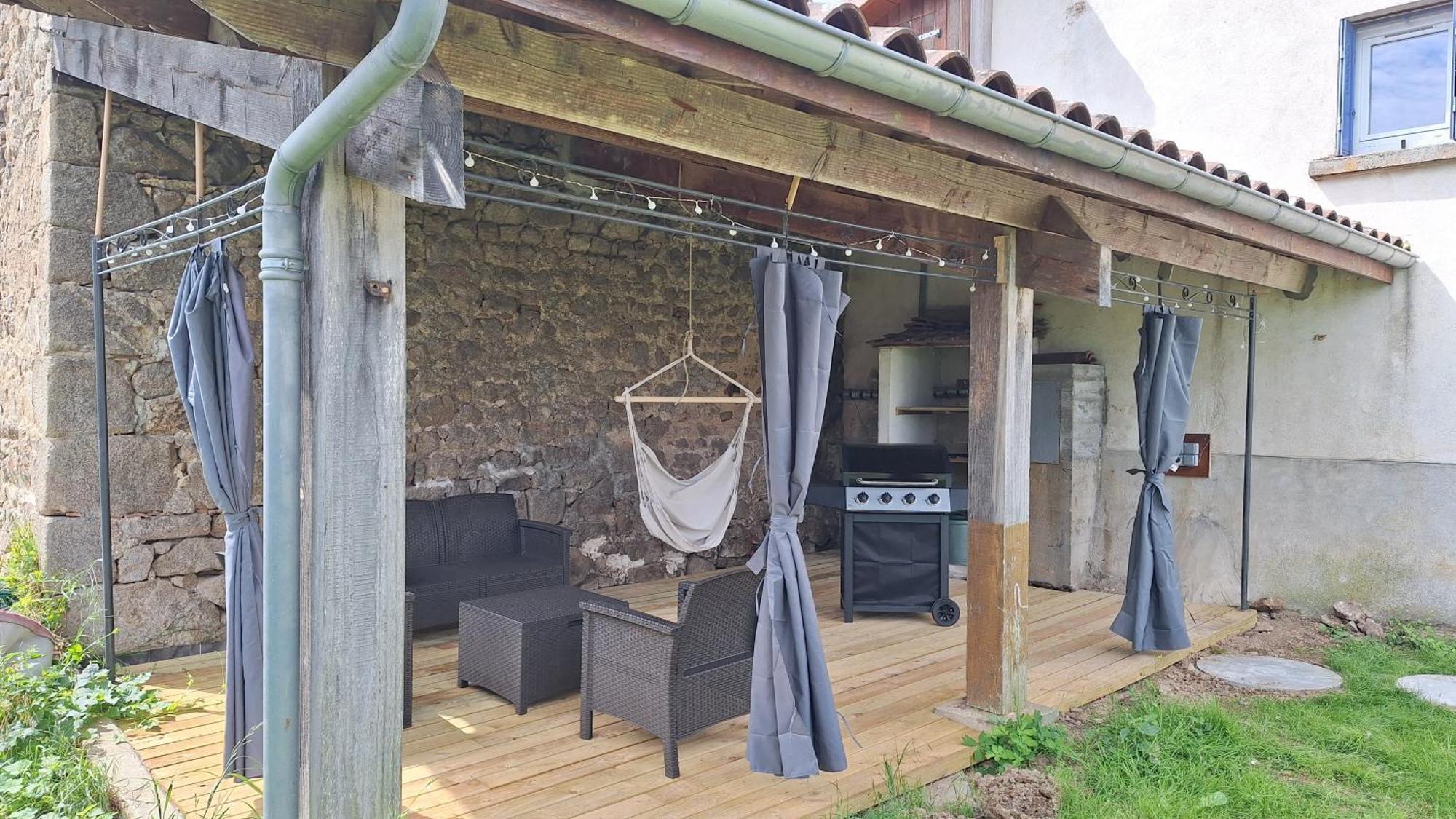 Gite Kauffeld Olliergues Exteriér fotografie